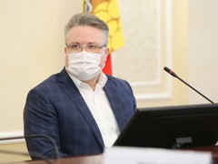 Мэр Вадим Кстенин провел очередное еженедельное планерное совещание