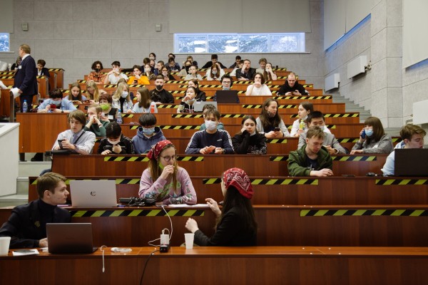 Физики из Гриффиндора. Воронежские старшеклассники стали призерами турнира юных ученых