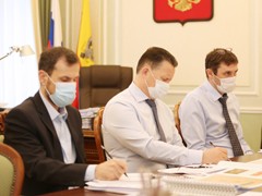 Мэр Вадим Кстенин провел совещание по социально-пространственному развитию городских территорий