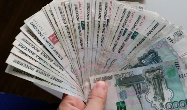 В Воронеже клиентка потеряла 395 тысяч рублей, помогая найти &laquo;кротов&raquo; в банке