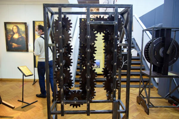 Трогать можно и нужно. Выставка изобретений Леонардо да Винчи открылась в Воронеже