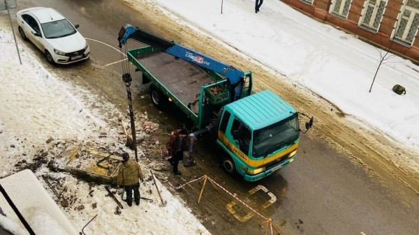 ГЖИ предписала УК обеспечить безопасность жителей воронежского дома с рухнувшими балконами
