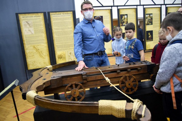 Трогать можно и нужно. Выставка изобретений Леонардо да Винчи открылась в Воронеже