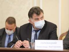 Мэр Вадим Кстенин провел очередное еженедельное планерное совещание