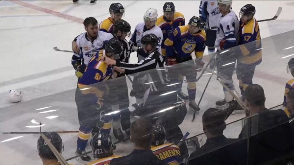 Воронежский &laquo;Буран&raquo; пропустил 5 шайб от воскресенского &laquo;Химика&raquo;