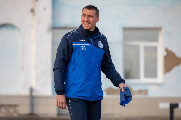 Воронежский &laquo;Факел&raquo; арендовал 21-летнего защитника и продлил контракты с 3 игроками