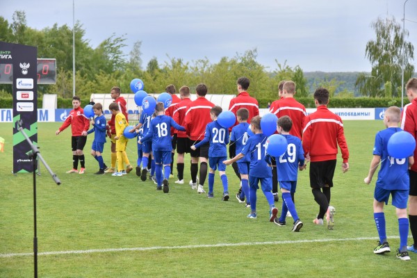 Путь в профессионалы. В Воронеже стартовал национальный чемпионат футбольных академий и школ ЦФО