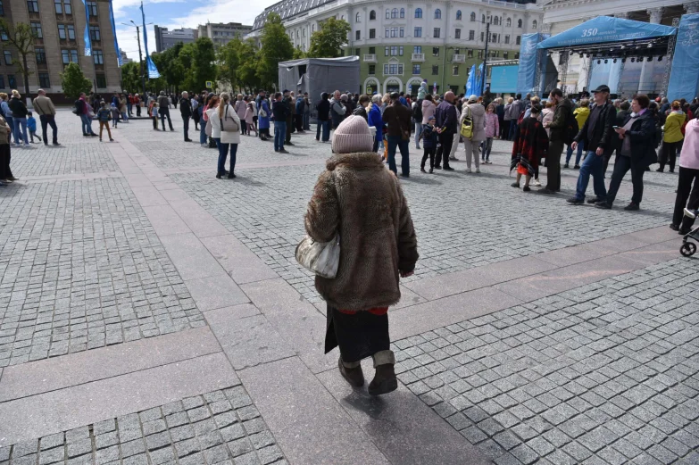 Волынщики, уличный театр и регата в фонтане. Как воронежцы отметили петровский юбилей