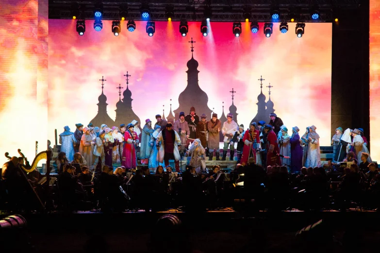 &laquo;Построим верфи здесь!&raquo; В Воронеже на Адмиралтейской площади показали оперу о Петре I