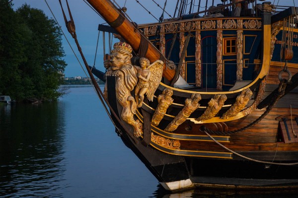 &laquo;Построим верфи здесь!&raquo; В Воронеже на Адмиралтейской площади показали оперу о Петре I