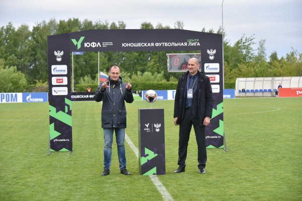 Путь в профессионалы. В Воронеже стартовал национальный чемпионат футбольных академий и школ ЦФО