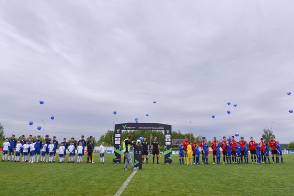 Путь в профессионалы. В Воронеже стартовал национальный чемпионат футбольных академий и школ ЦФО