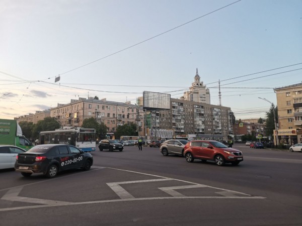 Из-за аварии на электросетях в центре Воронежа погасли светофоры