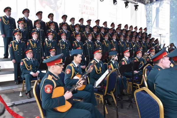 Хор Александрова открыл в Воронеже фестиваль &laquo;Петровские музыкальные Ассамблеи&raquo;