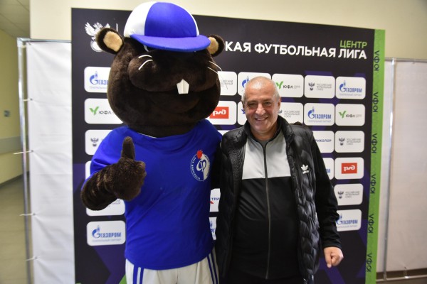 Путь в профессионалы. В Воронеже стартовал национальный чемпионат футбольных академий и школ ЦФО