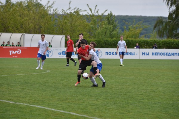 Путь в профессионалы. В Воронеже стартовал национальный чемпионат футбольных академий и школ ЦФО