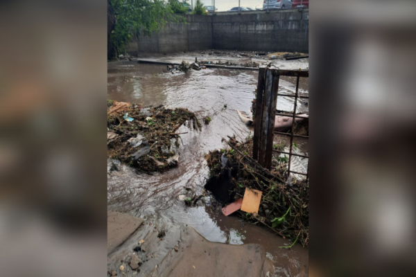 Частный сектор на улице Песчаной в Воронеже затопило после ливня