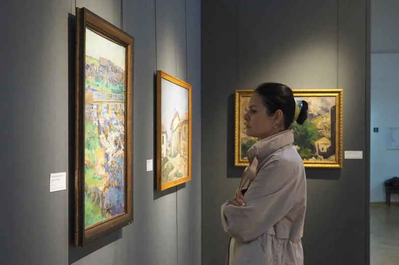 &laquo;Бубновый валет&raquo;, трактористы и последний русский бал. Что смотреть на новых выставках в воронежском музее Крамского