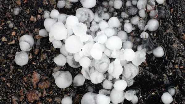 В воронежском микрорайоне Шилово прошел сильный град