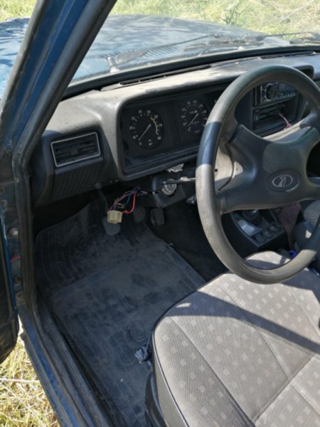 Под Воронежем задержали угонщика, вернувшего машину пенсионеру после столкновения с забором