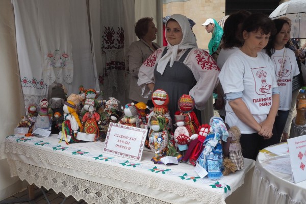 Праздник под дождем. В Воронеже прошел фестиваль белорусской культуры &laquo;Дивномузыка&raquo;