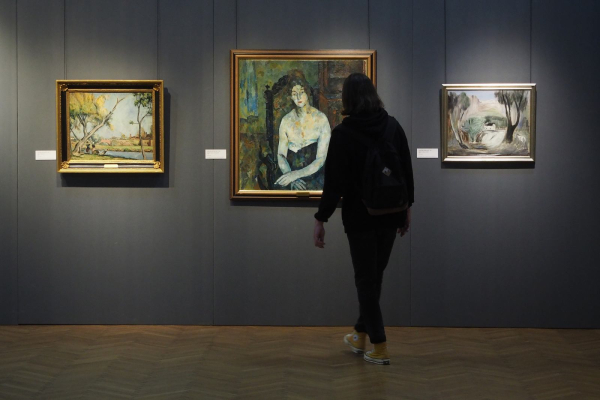 &laquo;Бубновый валет&raquo;, трактористы и последний русский бал. Что смотреть на новых выставках в воронежском музее Крамского