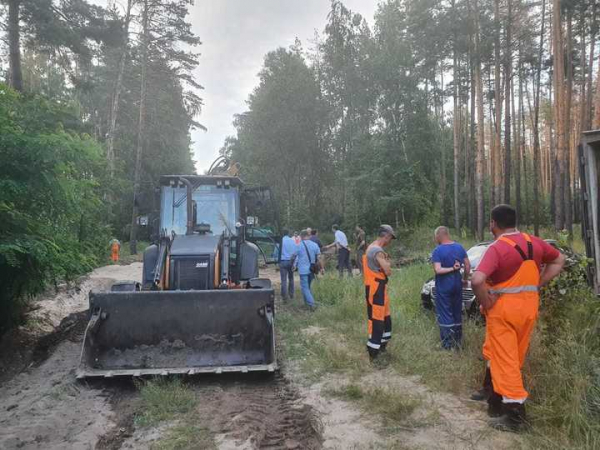 В Коминтерновском районе продолжают устранять порывы на водоводе, из-за которых объявлен режим ЧС в части города Воронежа
