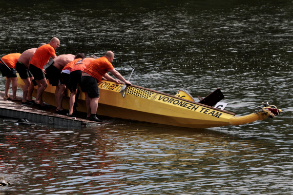 В Воронеже прошли региональные соревнования по гребле на лодках &laquo;Дракон&raquo;