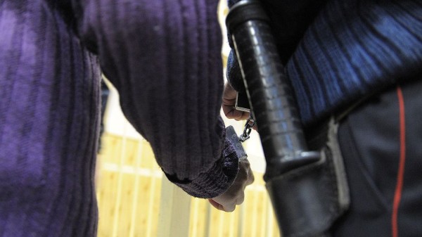 Воронежец получил 4 года колонии за избиение пасынка шнуром зарядного устройства