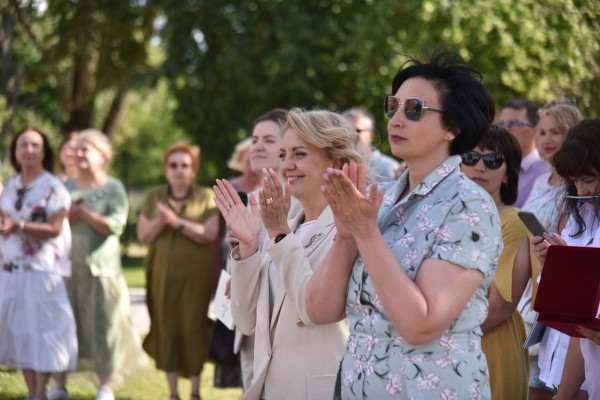 Во дворце Ольденбургских под Воронежем открылись передвижные выставки, посвященные Петру I