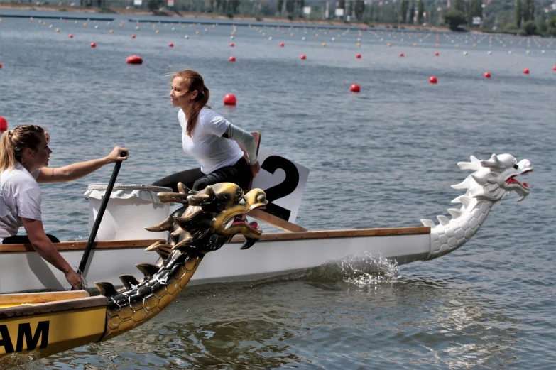 В Воронеже прошли региональные соревнования по гребле на лодках &laquo;Дракон&raquo;