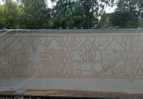 В Воронеже студенты Московского института имени Сурикова работают над созданием росписи на стене