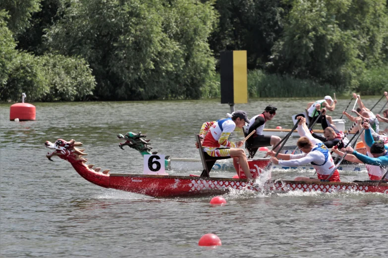 В Воронеже прошли региональные соревнования по гребле на лодках &laquo;Дракон&raquo;