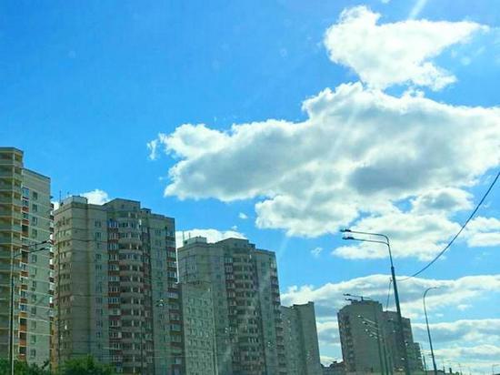 В Железнодорожном районе Воронежа девушка упала с седьмого этажа и осталась жива