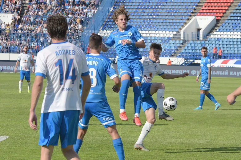 Ждали 21 год. Как воронежцы встречали первый домашний матч &laquo;Факела&raquo; в РПЛ