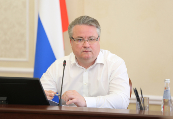 Глава Воронежа Вадим Кстенин поручил ускорить проведение торгов на проектирование и строительство школы на улице Покровской на 1500 мест