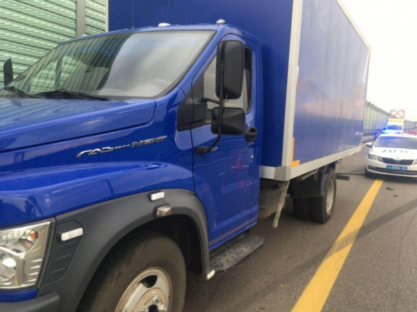 Под Воронежем после столкновения с грузовиком погибла пассажирка "Лады Ларгус"