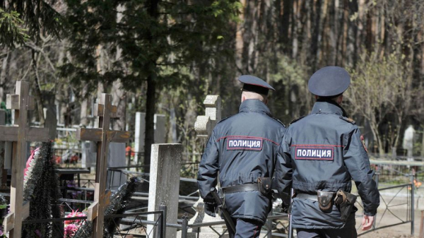 Полиция задержала несовершеннолетних воронежских осквернителей могил