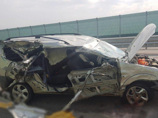 Под Воронежем после столкновения с грузовиком погибла пассажирка "Лады Ларгус"