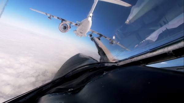 Опубликованы фото дозаправки стратегических ракетоносцев Ту-160 в воздухе от Ил-78