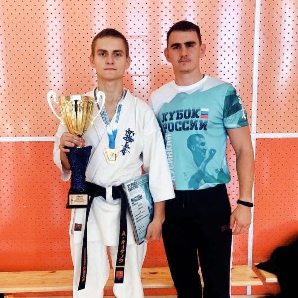 
Ура, победа! Ребята, тренирующиеся в Fight Baza, вновь завоевали золото на соревнованиях
