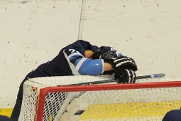 Воронежский ХК &laquo;Буран&raquo; одержал вторую победу в сезоне